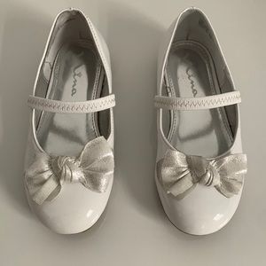 Girls dress white shoes